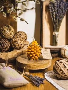 ŚWIECA SZYSZKA DUŻA 85G